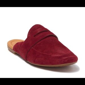New in Box - Born Cayo Genuine red suede Penny Loafer Mule